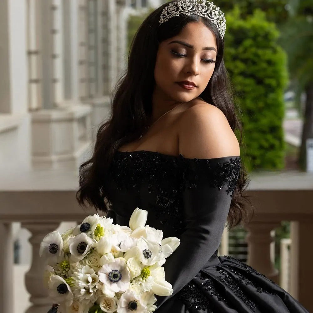 Customized Long Sleeves Black Ball Gown Quinceanera Dress 2026 Bead Two Pieces Sweet 16 Dress Birthday Party Vestidos De XV Años