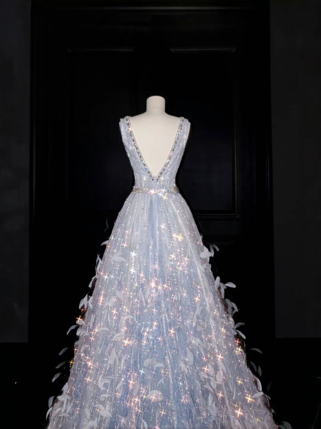 Glamorous V Neck Tulle Beaded Feathers A Line Prom Dress Evening Dress Y8682