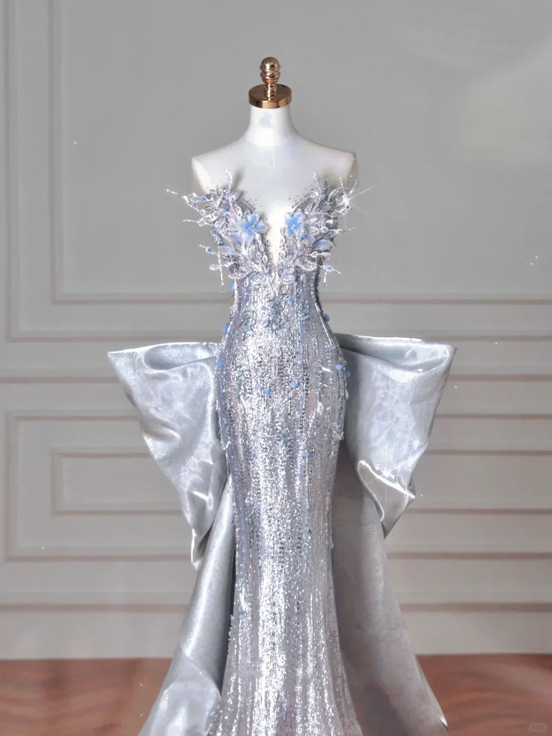 Luxury Silver Sequin 3D Beaded Mermaid Evening Dress Long Prom Dress With Bow Y8640