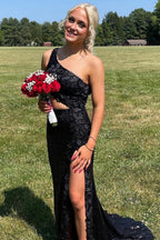 Sheath One Shoulder Sequins Prom Dress with 3D Appliques