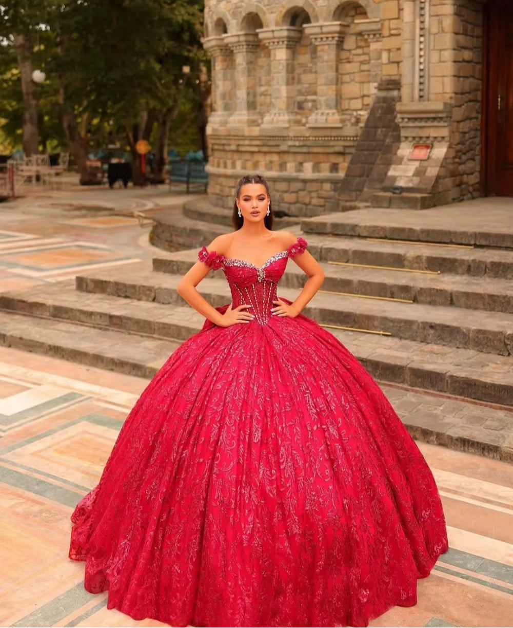 Elegant Off Shoulder Applique Quinceanera Dress 2025 Charming Short Sleeve Party Dress Shiny 3D Flower Party Gown 16 Customized