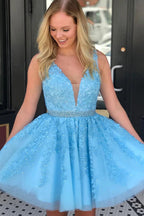 Blue Tulle A-line Beaded Short Homecoming Dresses With Appliques