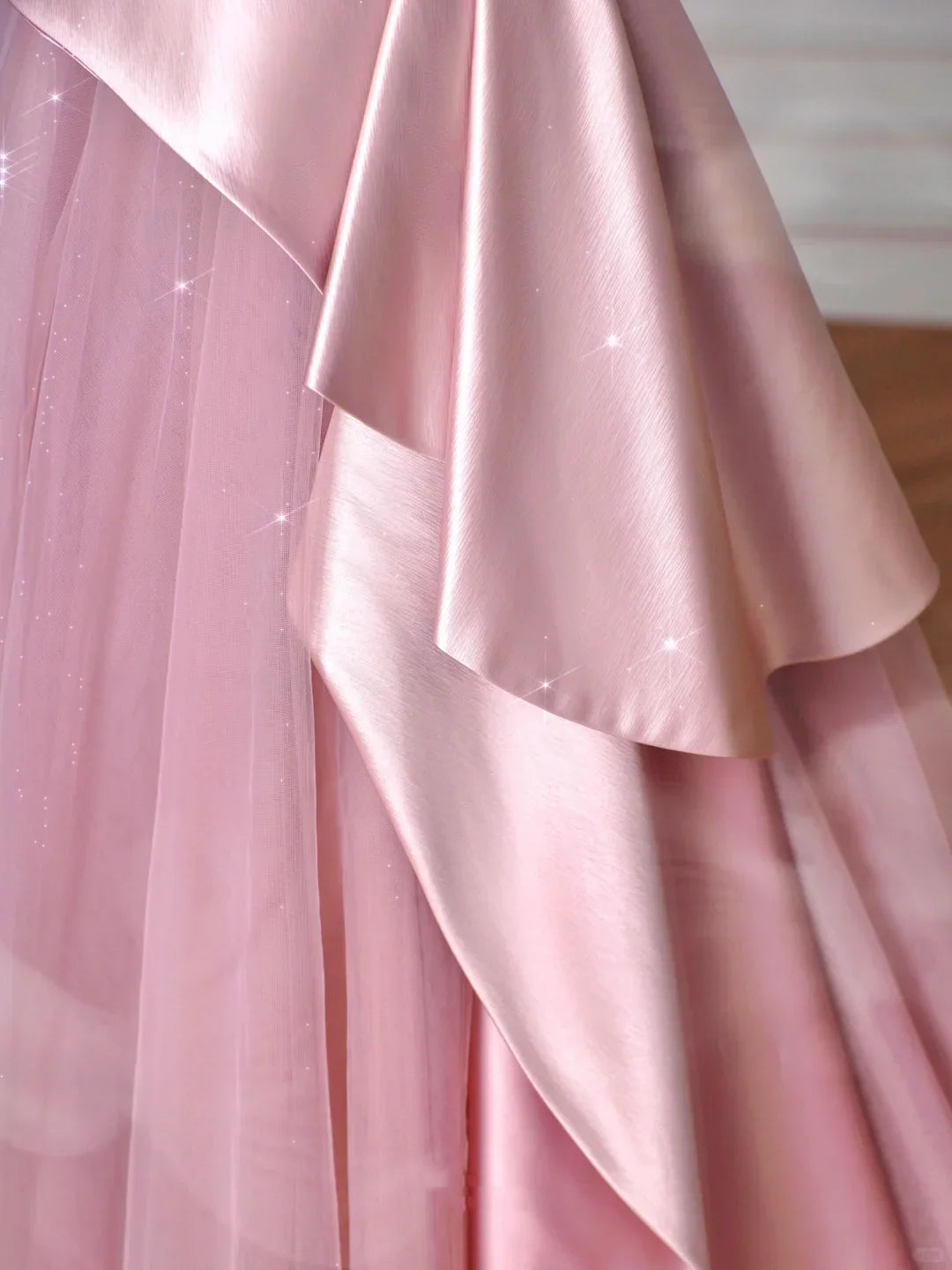 Elegant Feathers Neck Strapless Tulle Satin Ball Gown Pink A Line Prom Evening Dress Y8629