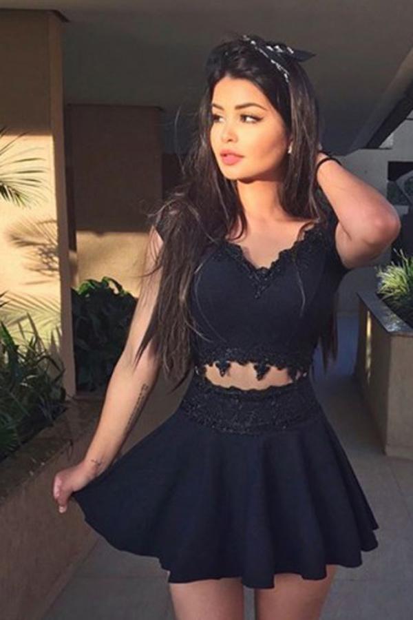 Black Cap Sleeve Sweetheart Lace Appliques Homecoming Dress, Short Prom Dress