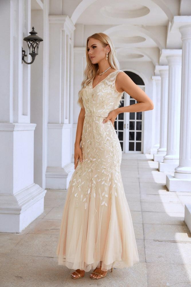 Ladies V Neck Embroidery Sleeveless Floor Length Mermaid Bridesmaid Evening Dress Wedding Party Prom Evening Dress 28110