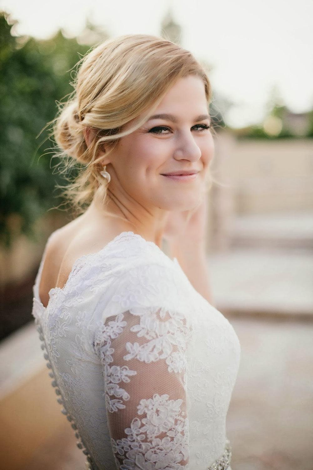 Lace A-Line Beading Ivory Half Sleeve Wedding Dress