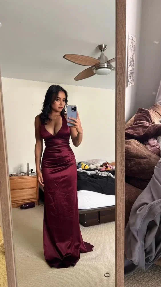 Sexy Deep V Neck Sheath Evening Dress Y5762