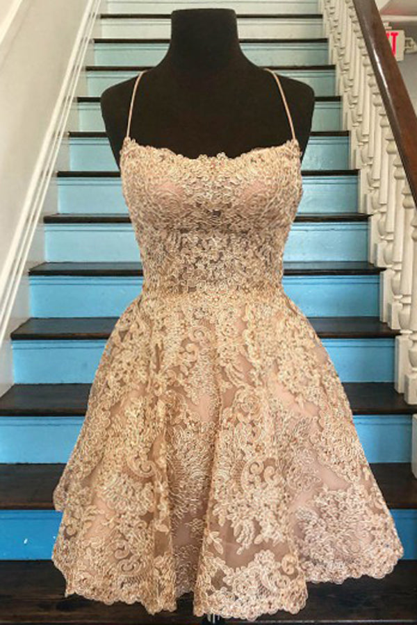 Tulle A-line Lace Appliques Spaghetti Straps Homecoming Dresses