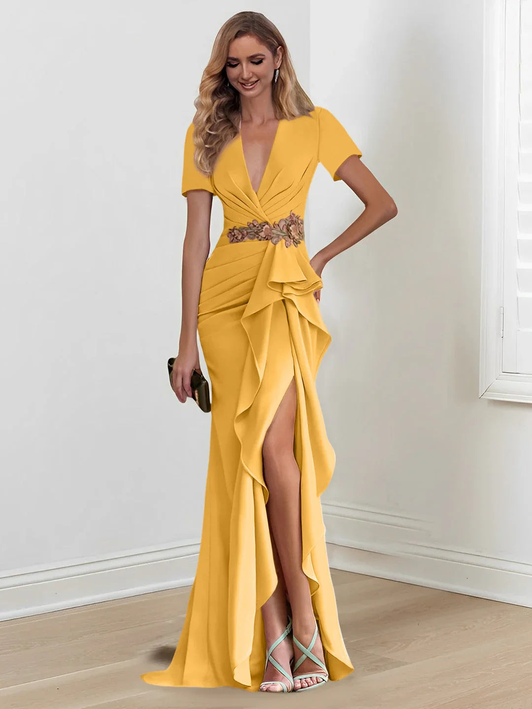 Mermaid/Trumpet Floor-Length V Neck Mother of the Bride Dresses with Ruffles