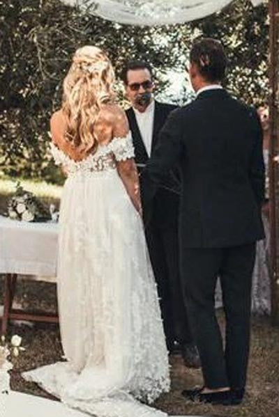 Rustic Ivory Lace Wedding Dresses Off the Shoulder Beach Wedding Dresses