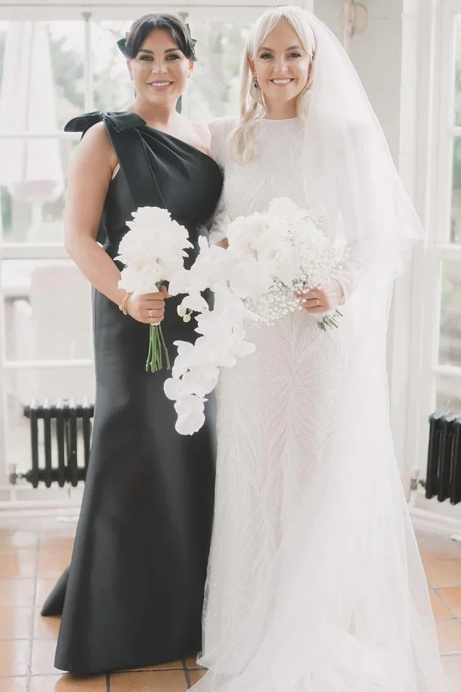 Mermaid One-Shoulder Bow Strap Black Bridesmaid Dress BD125