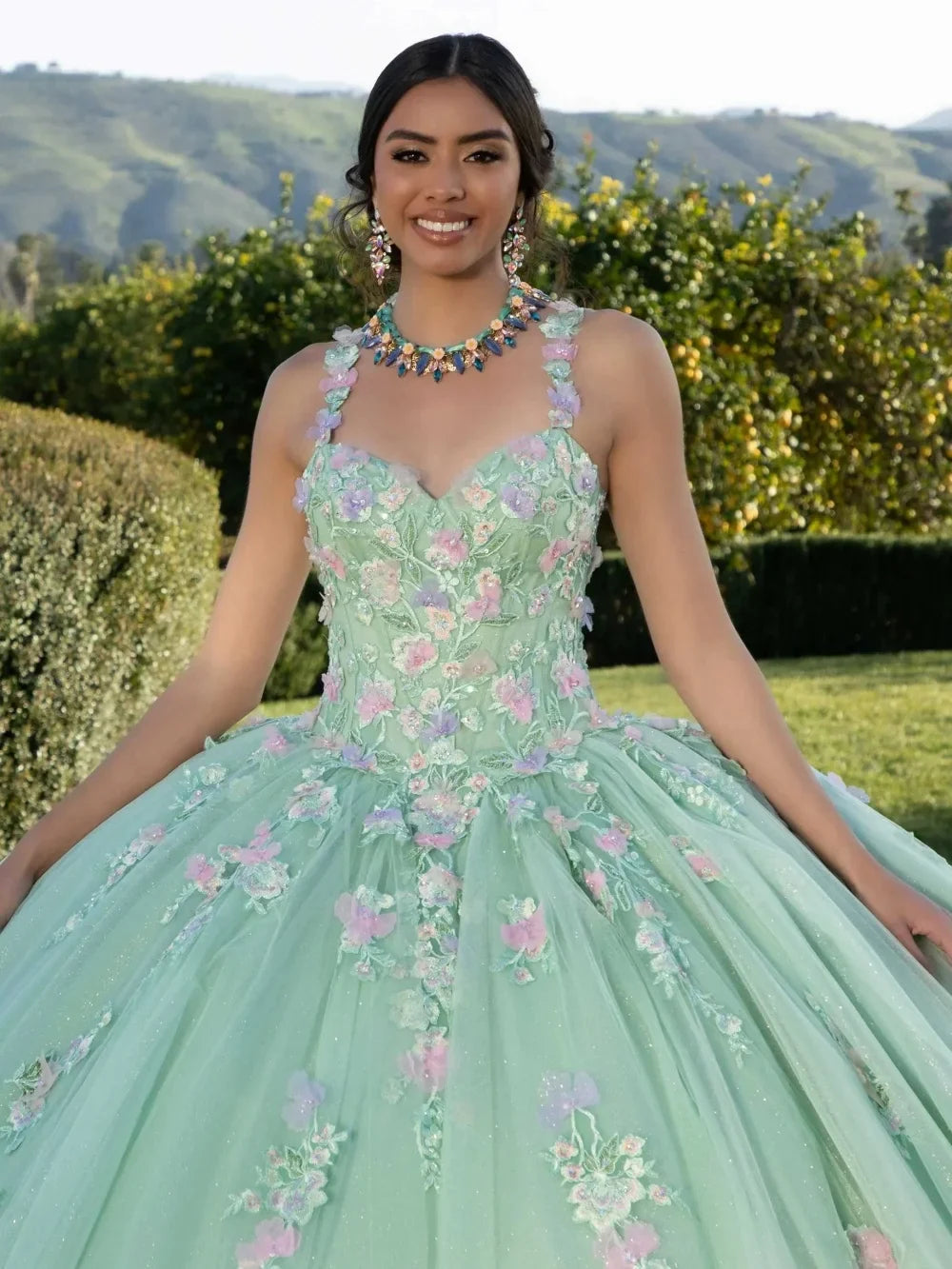 Ethereal Mint Green Sweetheart Quinceañera Dress Delicate Pastel Floral Applique Glimmering Ballgown Vestidos De 15 Quinceañera