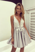 Light Lavender Deep V Neck Sleeveless Appliques Pleats Homecoming Dresses