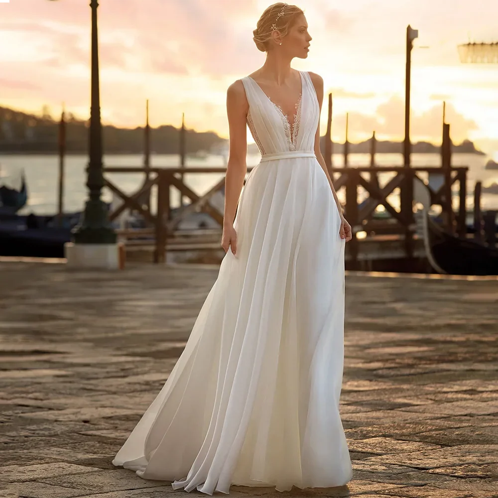 Simple Generous A-Line Chiffon Women's Wedding Dress V-Neck Sleeveless Lace Appliques Bride Gown Customized Vestidos Novias Boda