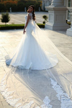 Sweetheart Mermaid White Wedding Dress with Court Train