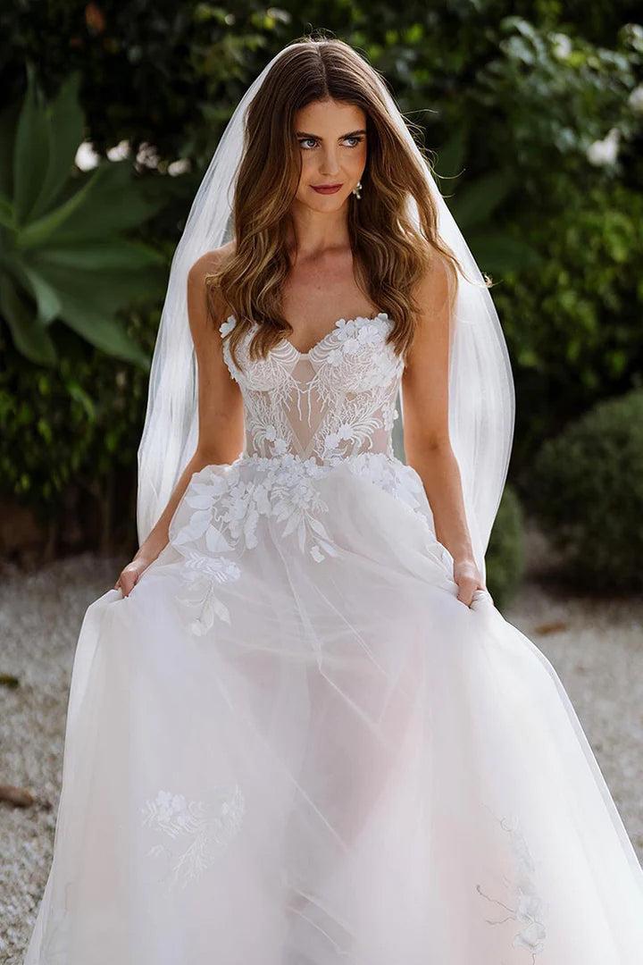 Sweetheart Sleeveless Appliques Lace Boho Wedding Dress Bridal Gown