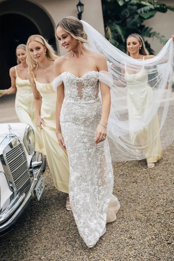 Yellow Satin Sheath Scoop Spaghetti Straps Long Bridesmaid Dresses