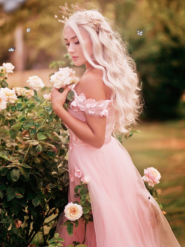 A-Line/Elegant Off-the-Shoulder Applique Tulle Sleeveless Floor-Length Prom Dresses