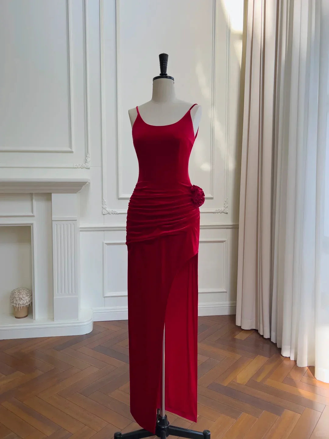 Glamorous Red Spaghetti Straps Sheath Slit Evening Dress Pleated Prom Dress With Flower Y8588