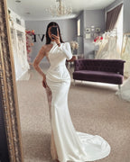 Beautiful Column Satin Lace Halter Long Sleeve Wedding Dress With Appliques