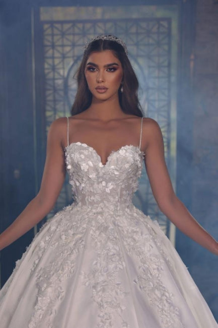 Beautiful Long A-line Straps Satin Appiques Wedding Dresses With Lace