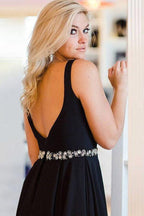 Black Satin Straps Short Prom Dress Homecming Dress With Crystal