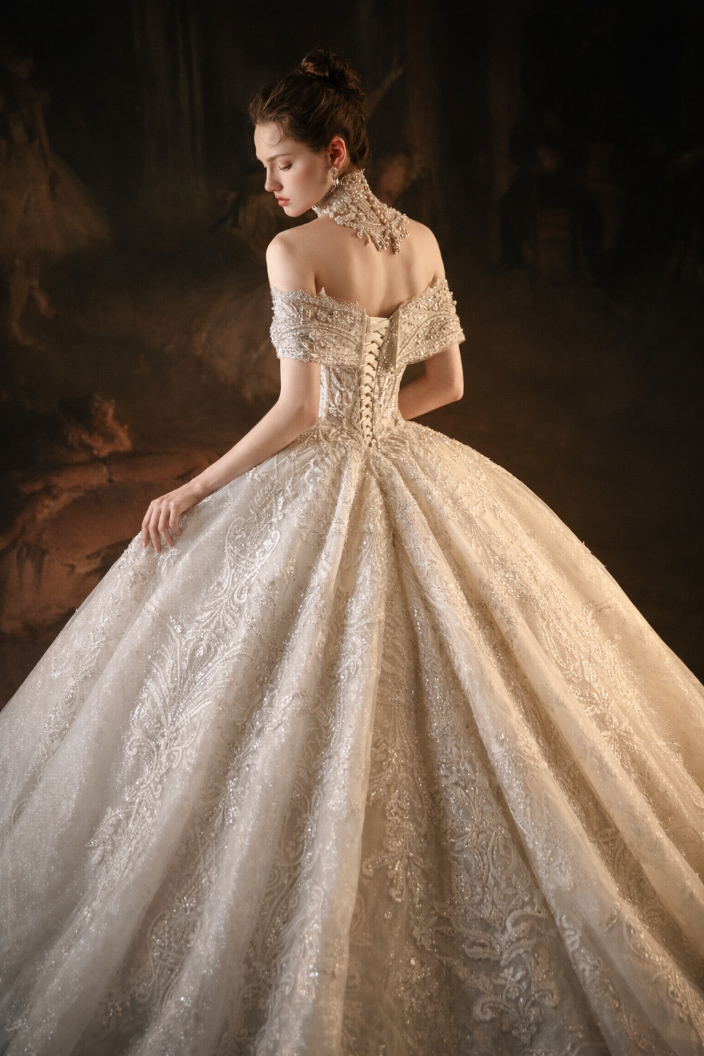 Luxury Off Shoulder Ball Gown Wedding Dress with Corset & Lace Train