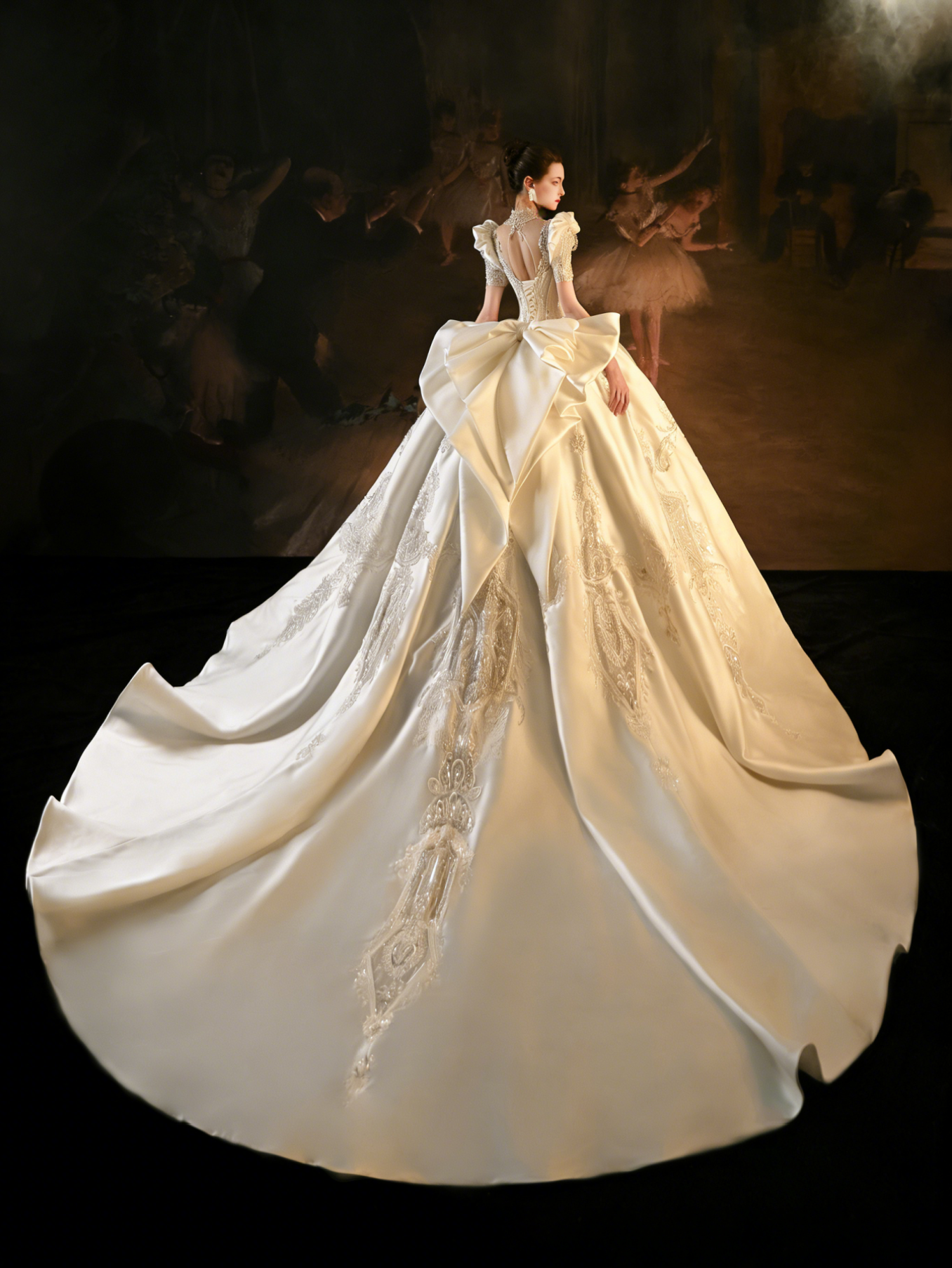Luxury Bow Back Ball Gown Wedding Dress – Vintage Royal Lace Bridal Gown