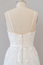 Chic Long A-line Sweetheart Spaghetti Strap Appliques Tulle Wedding Dress
