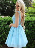 Chic Short A-Line Tulle Open Back Lace Homecoming Dress