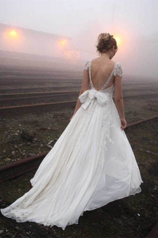 Chiffon Sleeveless V-Neck Lace Wedding Dress
