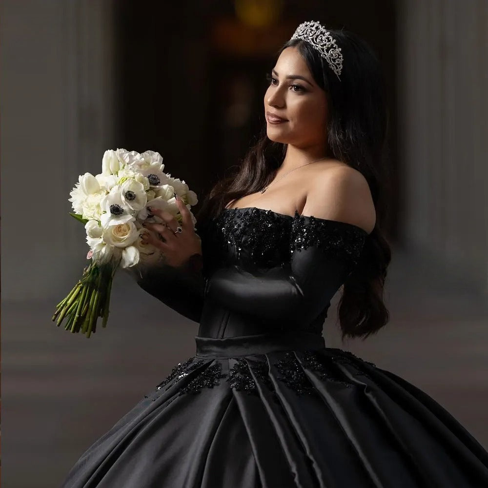 Customized Long Sleeves Black Ball Gown Quinceanera Dress 2026 Bead Two Pieces Sweet 16 Dress Birthday Party Vestidos De XV Años