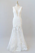 Deep V-neck Appliques Tulle Mermaid Elegant Wedding Dresses