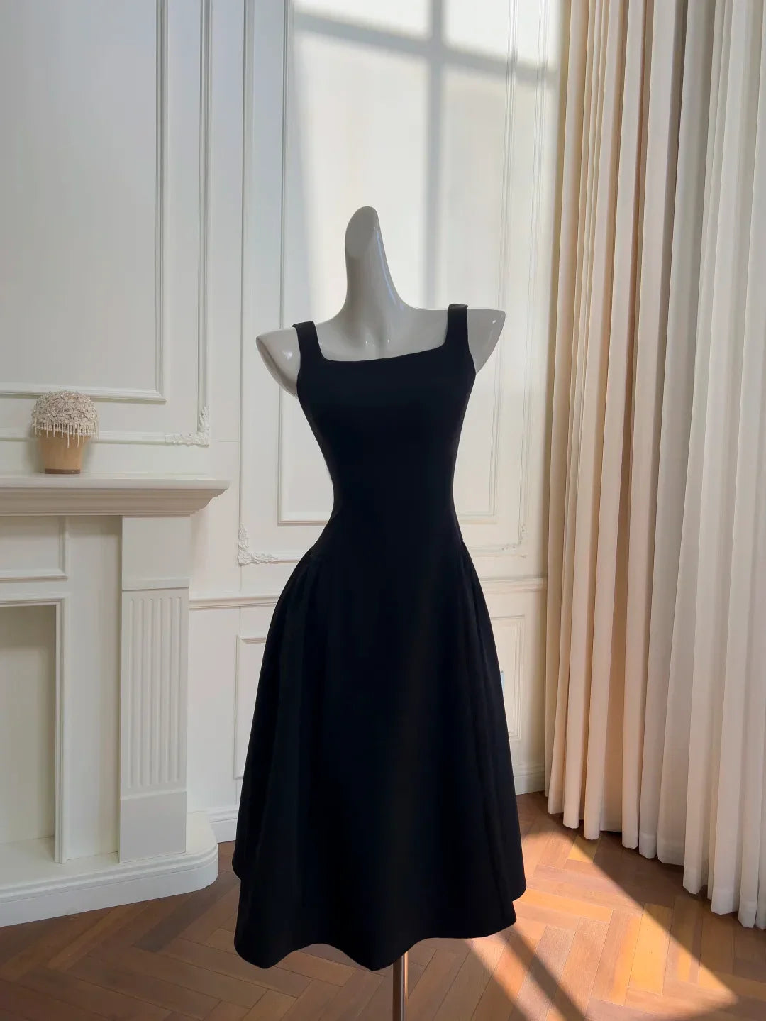 Elegant Black Square Neck Satin Prom Dress A Line Evening Dress Y8589