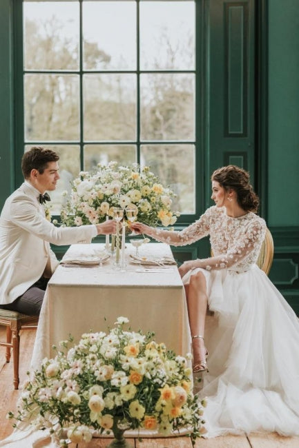 Elegant Hi-lo Lace Tulle Wedding Dresses With Long Sleeves