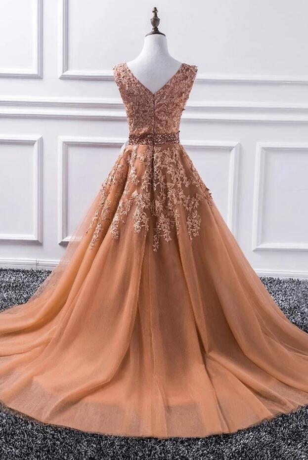 Elegant Long A-line V-neck Tulle Lace Prom Dress