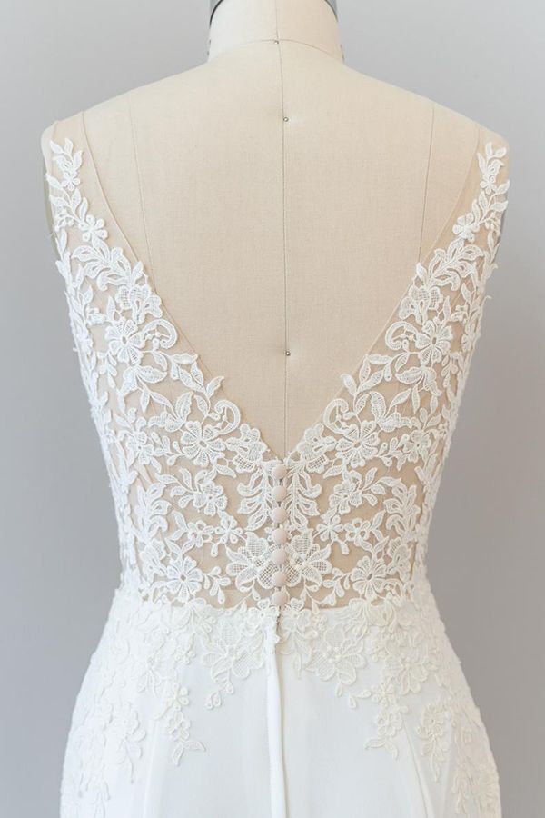 Elegant Long Mermaid V-neck Lace Backless Wedding Dress