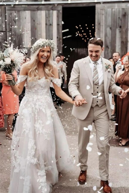 Elegant Long Off-the-Shoulder Tulle Floral Lace Wedding Dress