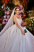 Elegant Long White A-line Appliques Lace Straps Weeding Dress