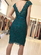 Elegant Short Sheath Lace Green V-neck Prom Dresses