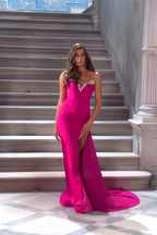 Elegant Sleeveless V-neck Sequined Mermaid Prom Dress With Slit