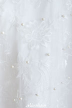 Elegant V-Neck Tulle Pearls Wedding Dress Beach Bridal Gown