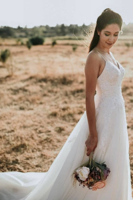 Exquisite Spaghetti Strap Sleeveless A-Line Floor-Length Lace Wedding Dresses
