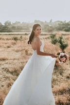 Exquisite Spaghetti Strap Sleeveless A-Line Floor-Length Lace Wedding Dresses
