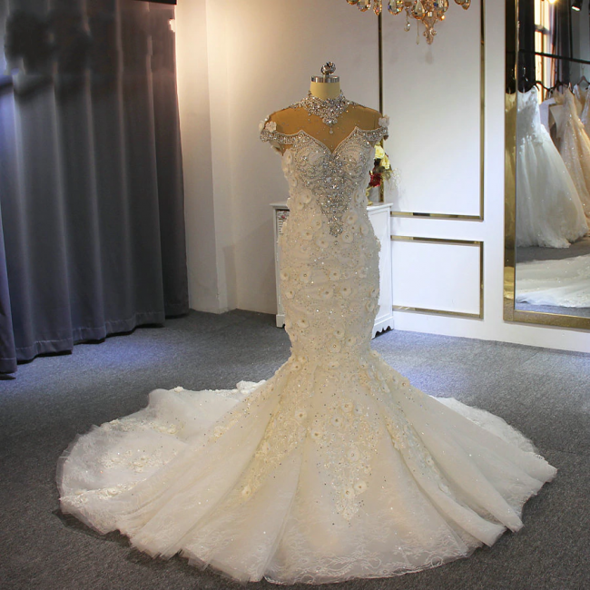 Extravagant wedding dresses mermaid | Wedding dress with lace