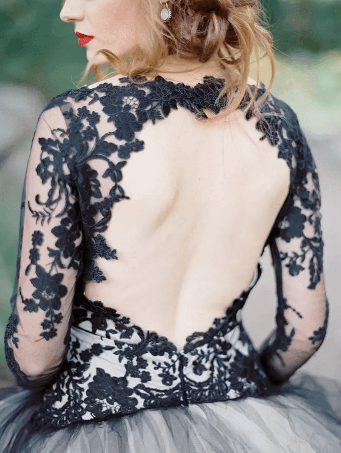 Gorgeous A-line V neck Long Sleeve Black Lace Wedding Dress Bridal Gown