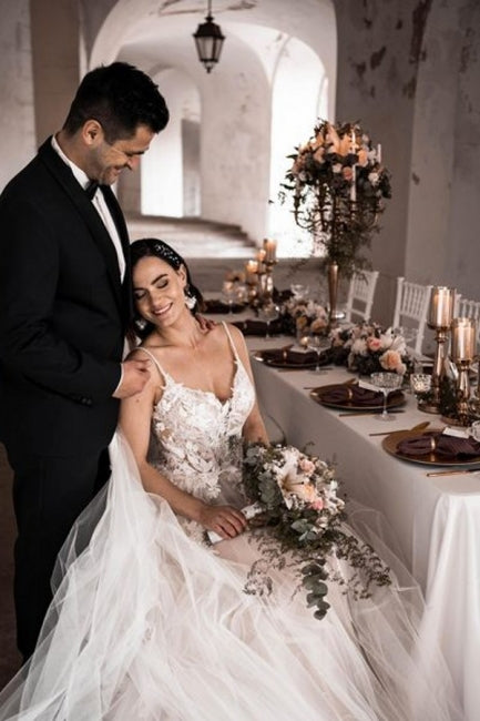 Gorgeous Spaghetti Straps Sleeveless A-Line Tulle Wedding Dresses with Pattern