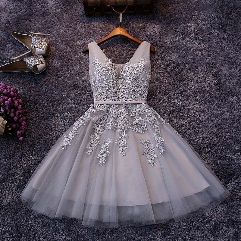 Gray Knee-length Lace Tulle A-line V-neck Homecoming Dresses with Appliques