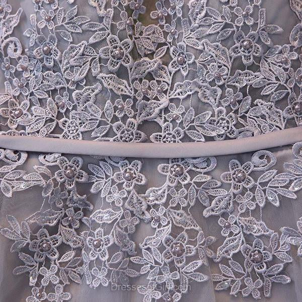 Gray Knee-length Lace Tulle A-line V-neck Homecoming Dresses with Appliques