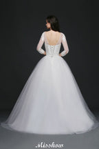 Lace Appliques Ball Gown Scoop Tulle Wedding Dress